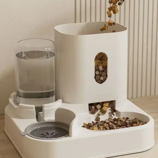 distributeur croquette chat autofeed