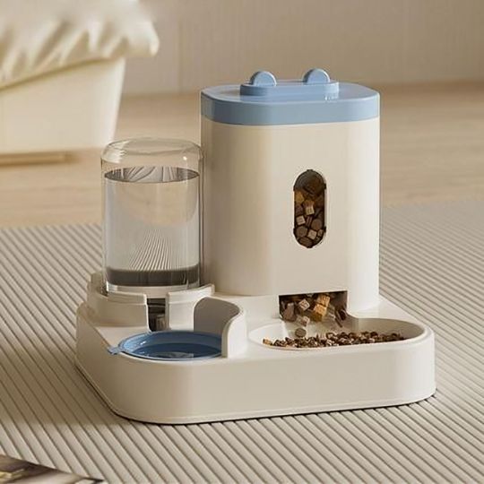 distributeur-croquette-chat-bleu